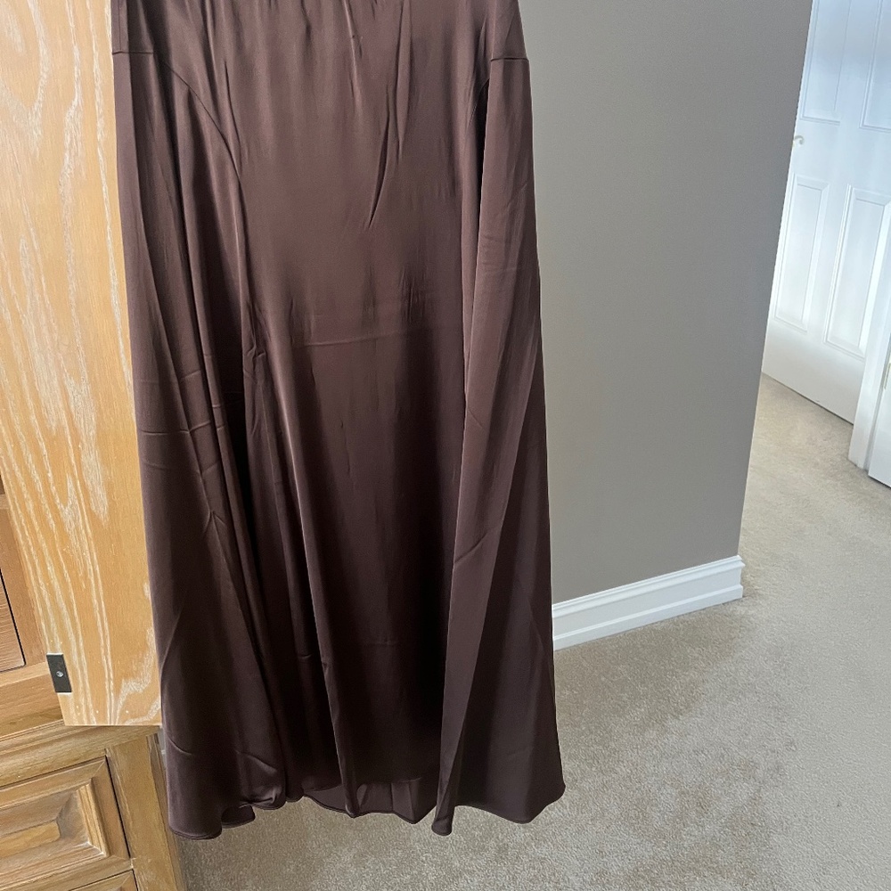 BANANA REPUBLIC STRETCH SATIN MAXI SKIRT SIZE M